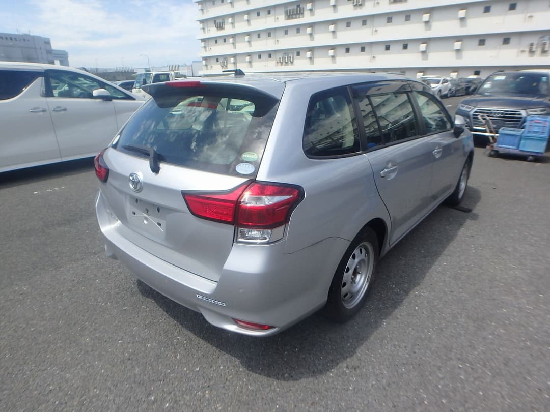 ToyotaFielder2019-3.jpg